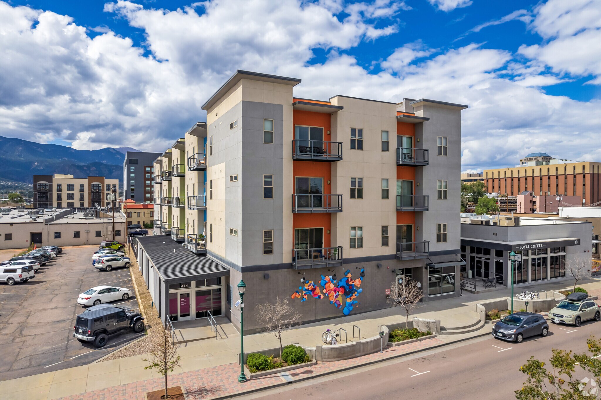 412 S Nevada Ave, Colorado Springs, CO à louer Photo principale– Image 1 sur 26