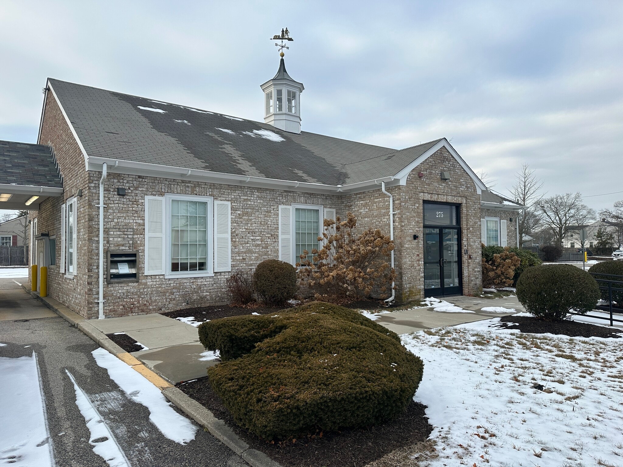 275 Newport Ave, Rumford, RI à louer Photo intérieure– Image 1 sur 5