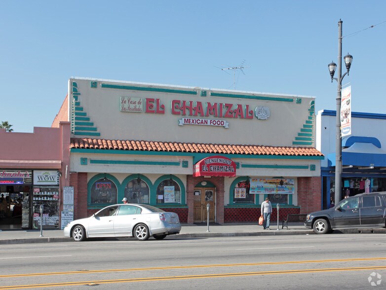 7111 Pacific Blvd, Huntington Park, CA à vendre - Photo de l’immeuble – Image 1 sur 31