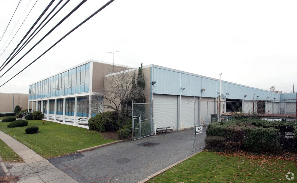 625 Rahway Ave, Union Township, NJ à louer - Photo de l’immeuble – Image 3 sur 8