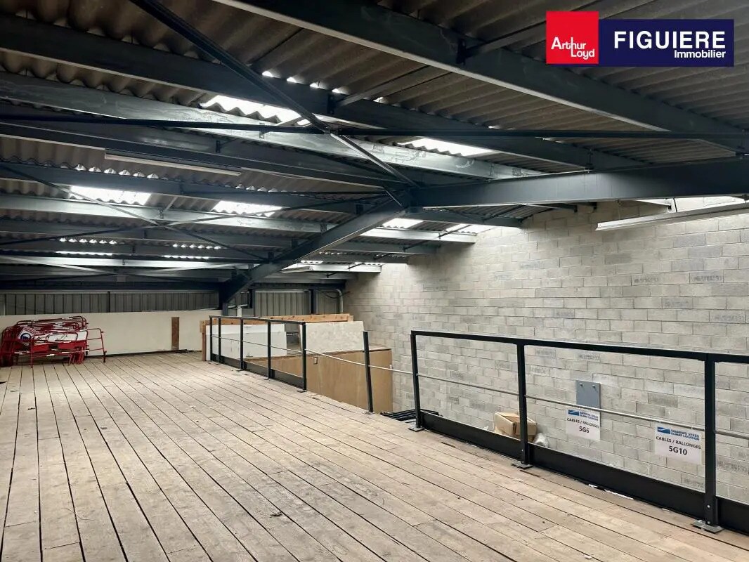 705 Avenue De L'Europe, Saint-Cannat à louer Photo de l’immeuble– Image 1 sur 2