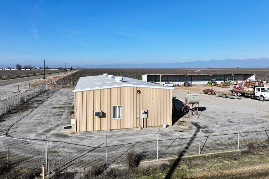 8000 Road 208, Terra Bella, CA à vendre - Photo de l’immeuble – Image 3 sur 12