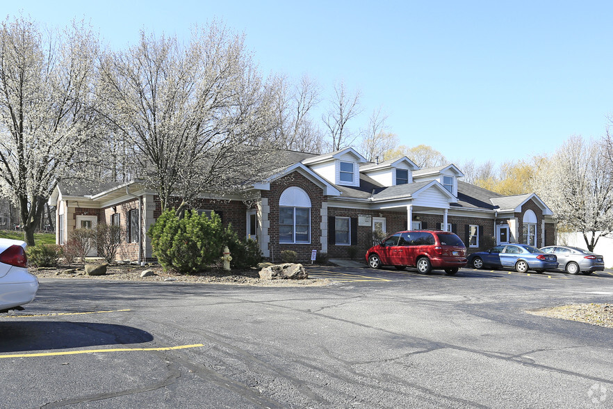 8050 Corporate Cir, North Royalton, OH à louer - Photo principale – Image 1 sur 2