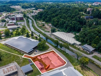 Plus de détails pour 89 Thompson St, Asheville, NC - Local d’activités à vendre