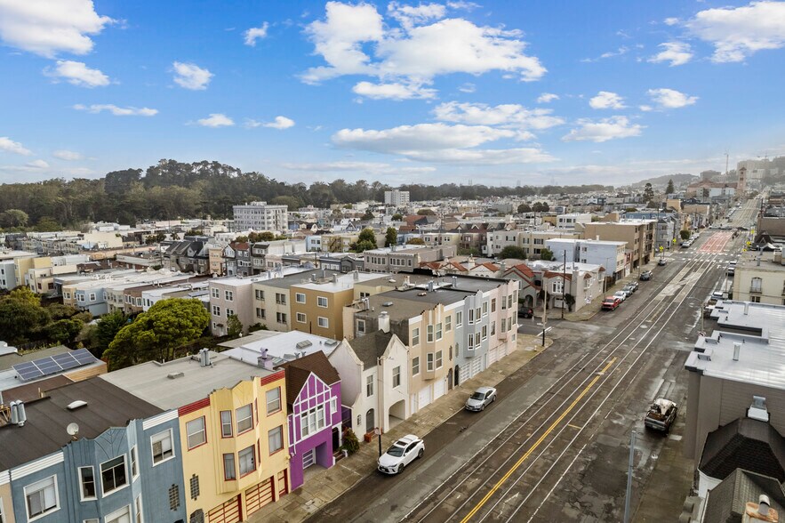 1616-1618 Judah St, San Francisco, CA à vendre - Photo de l’immeuble – Image 2 sur 12