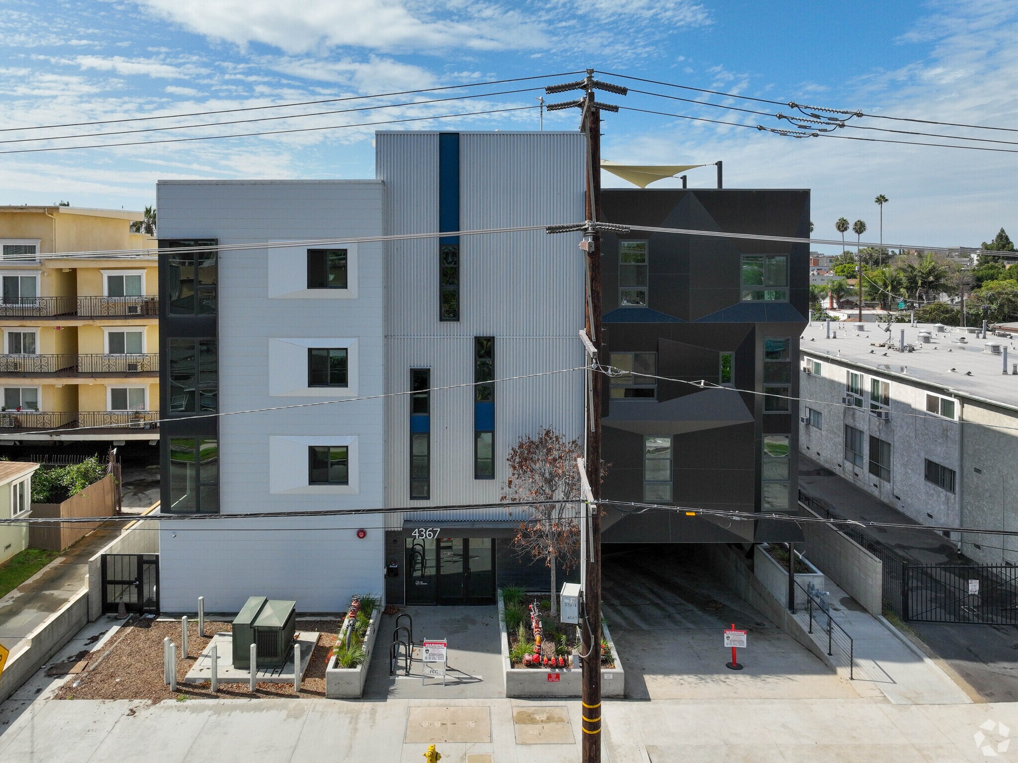 4367 Berryman Ave, Los Angeles, CA à vendre Photo de l’immeuble– Image 1 sur 6