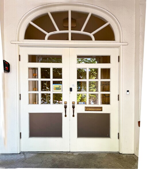 2340 Durant Ave, Berkeley, CA à louer - Photo de l’immeuble – Image 3 sur 24