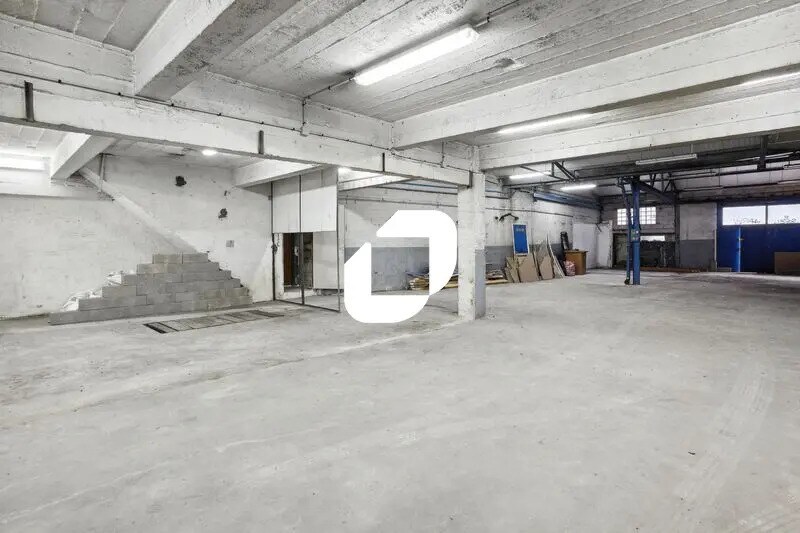 Local d’activités dans Gentilly à louer Photo de l’immeuble– Image 1 sur 5