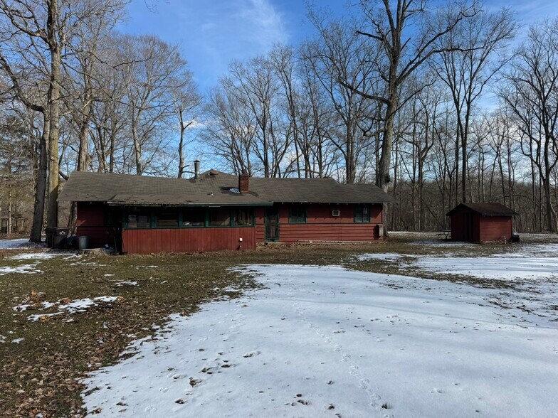 13985 S Indian Springs Rd, Buchanan, MI à vendre - Photo de l’immeuble – Image 2 sur 21
