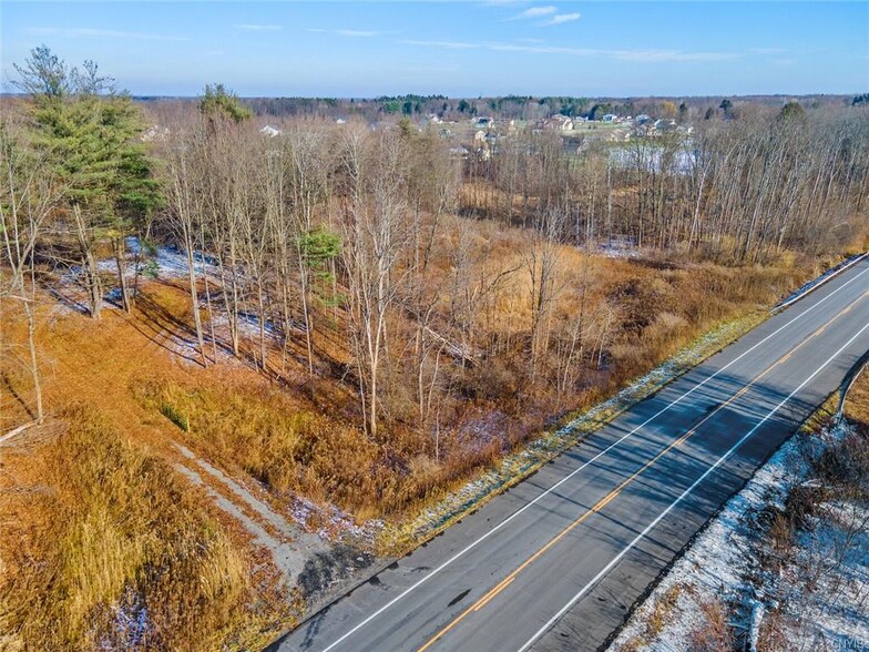 4697 NY-31 Rt, Clay, NY à vendre - Photo principale – Image 1 sur 16