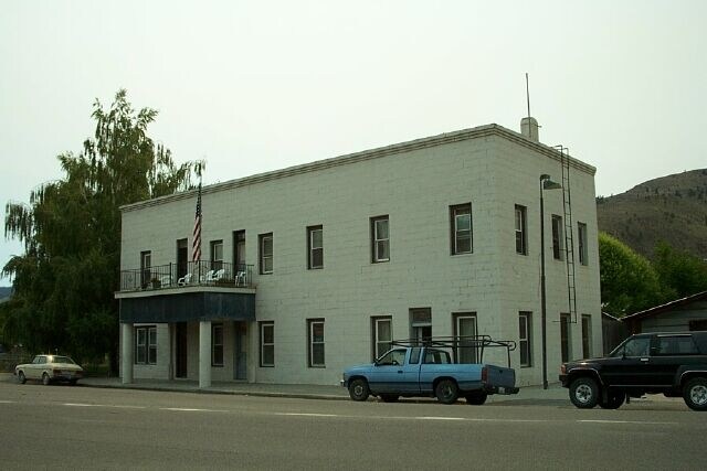 1014 Main St, Oroville, WA à vendre - Photo principale – Image 1 sur 1