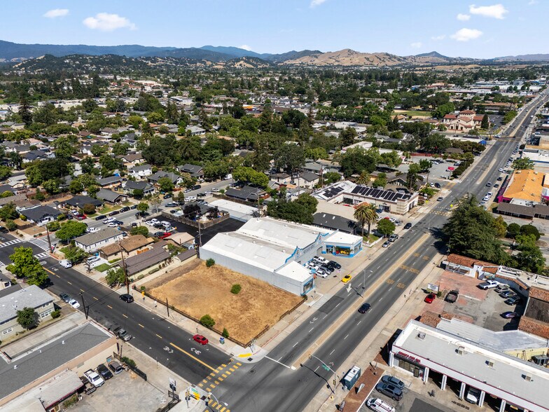 7711 Monterey St, Gilroy, CA à vendre - Photo de l’immeuble – Image 2 sur 8