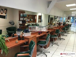 Plus de détails pour Local commercial à louer