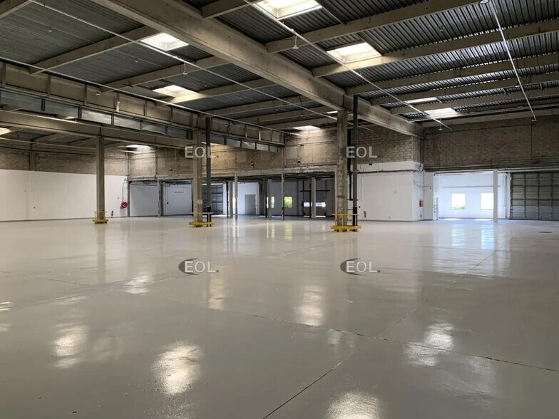 Industriel/Logistique dans Gennevilliers à louer - Photo intérieure – Image 2 sur 12