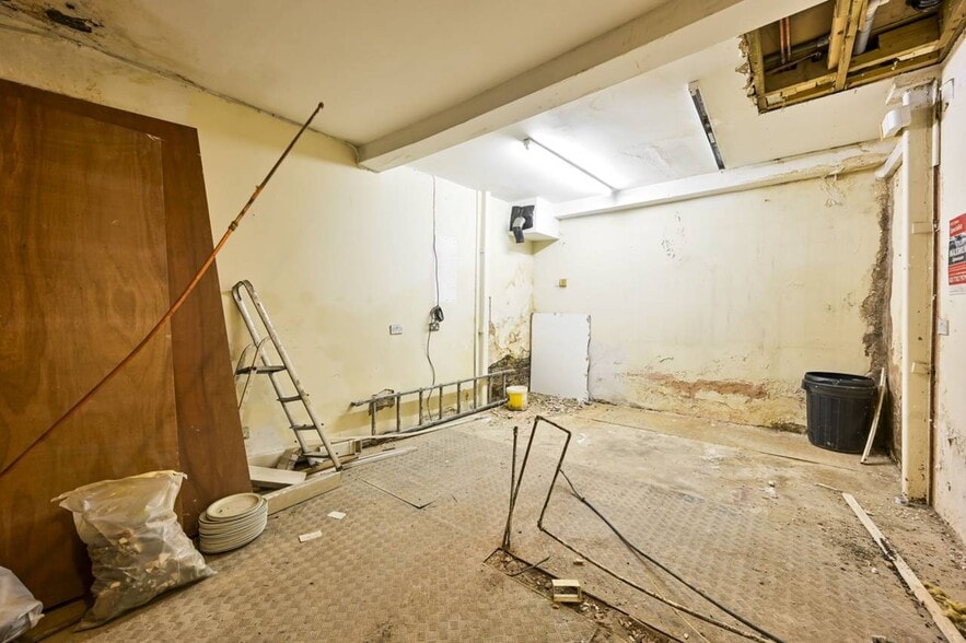 116 Wandsworth High St, Londres à vendre - Photo intérieure – Image 2 sur 4