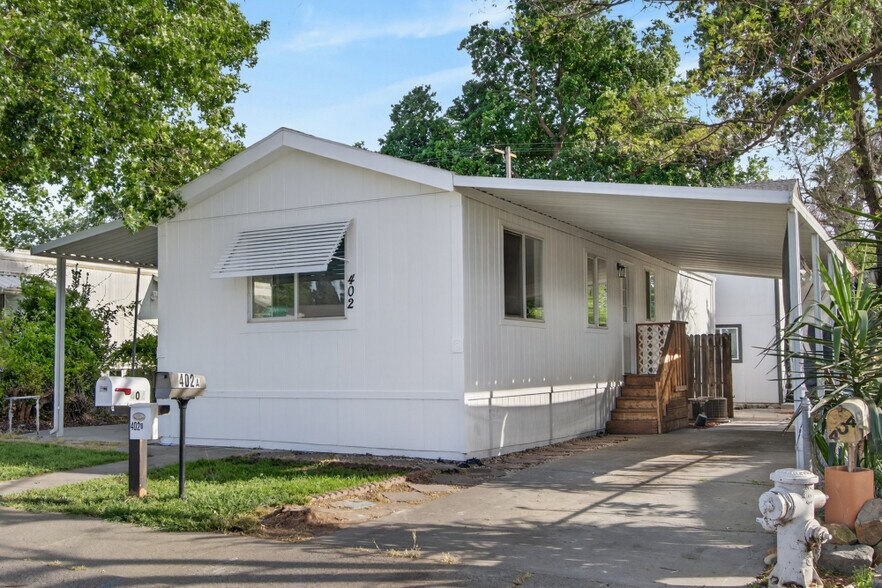 402 Colin Kelly Dr, Roseville, CA à vendre - Photo de l’immeuble – Image 3 sur 43