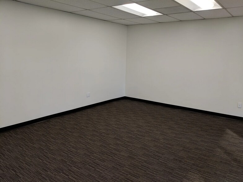 1802 W 4th St, Tempe, AZ à louer - Photo intérieure – Image 3 sur 7