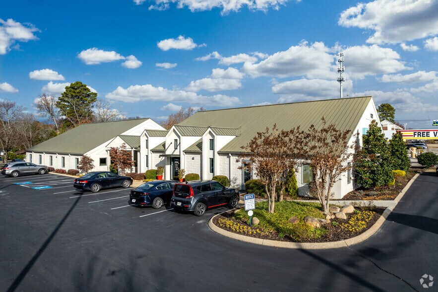 1829 Gunbarrel Rd, Chattanooga, TN à louer - Photo de l’immeuble – Image 1 sur 24