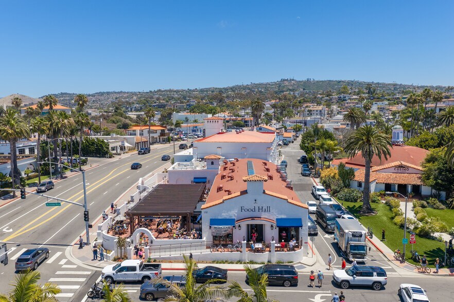 1720 N El Camino Real, San Clemente, CA à vendre - Photo de l’immeuble – Image 3 sur 11