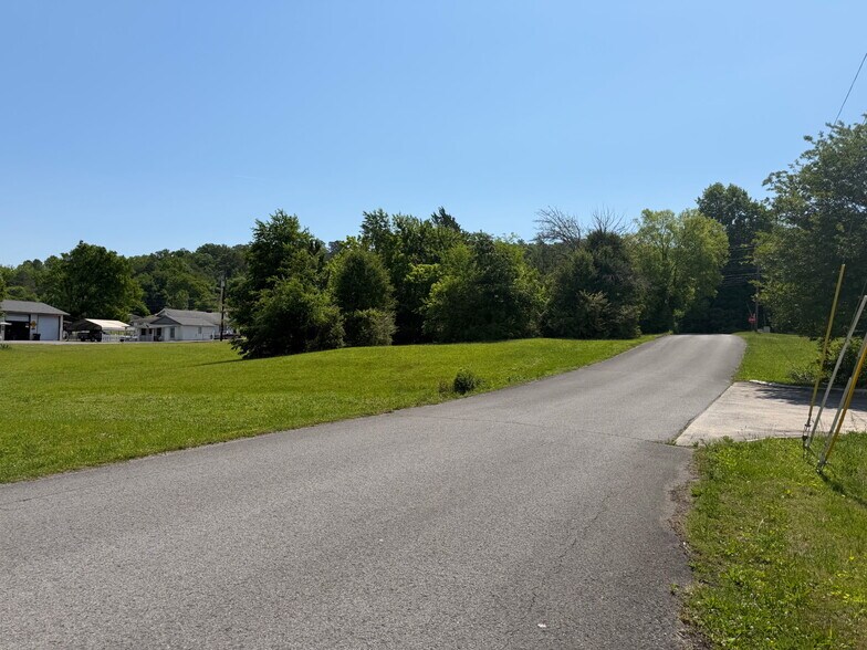 8 Layne Rd, Dunlap, TN à vendre - Photo de l’immeuble – Image 2 sur 4