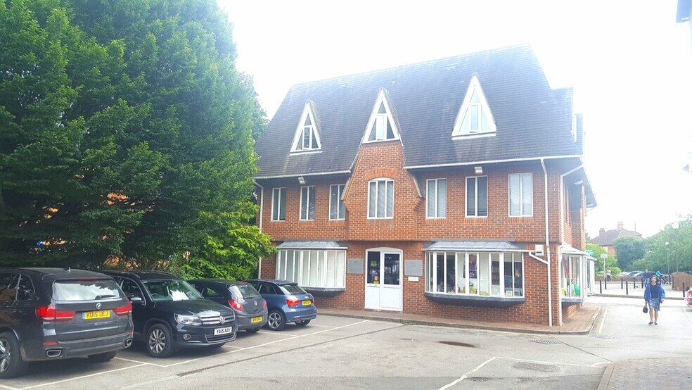 Market St, Newbury à louer - Photo de l’immeuble – Image 2 sur 2