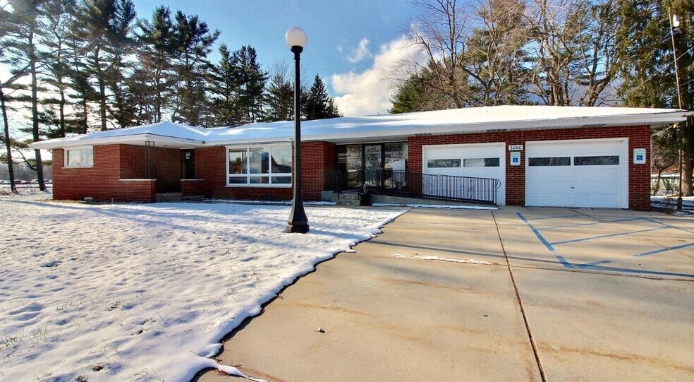 3060 Willowcreek Rd, Portage, IN à vendre - Photo de l’immeuble – Image 2 sur 17