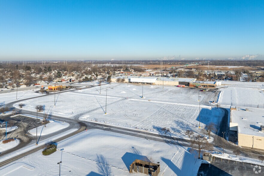 430 W Ridge Rd, Griffith, IN à louer - Aérien – Image 3 sur 4