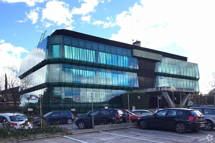 Bureau dans Madrid, Madrid à louer - Photo de l’immeuble – Image 3 sur 3