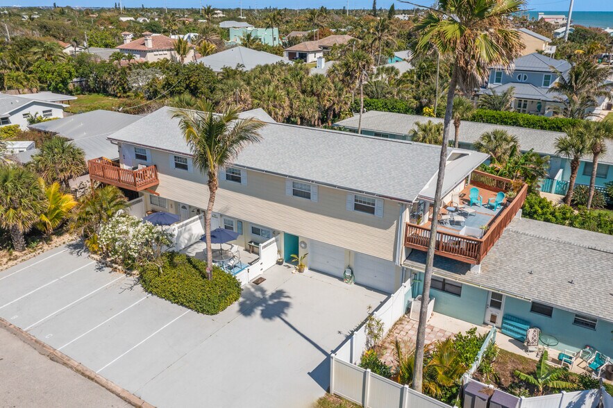 1350 Atlantic ST, Melbourne Beach, FL à vendre - Photo de l’immeuble – Image 2 sur 64