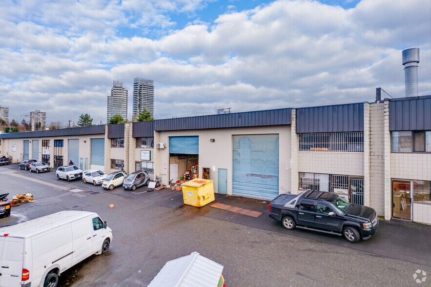 5150-5162 Still Creek Ave, Burnaby, BC à louer - Photo de l’immeuble – Image 3 sur 3