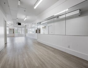 417 Spadina Rd, Toronto, ON à louer Photo intérieure– Image 2 sur 5
