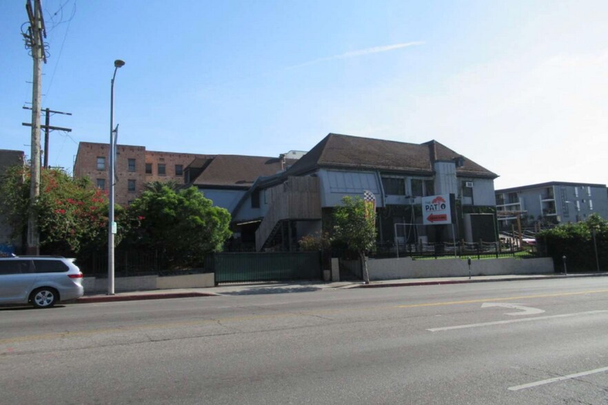4070 W 3rd St, Los Angeles, CA à vendre - Photo de l’immeuble – Image 1 sur 15