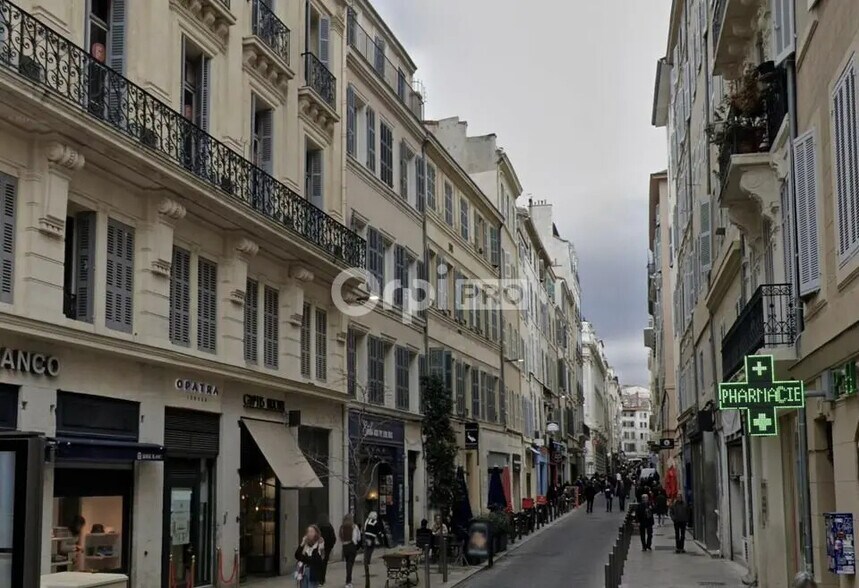 Local commercial dans Marseille à vendre - Photo de l’immeuble – Image 2 sur 4