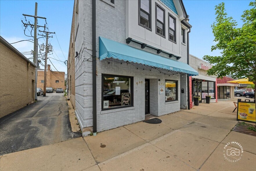 4958 Main St, Downers Grove, IL à louer - Photo de l’immeuble – Image 2 sur 16