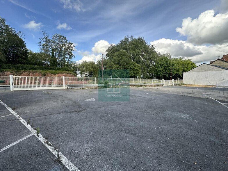 Local commercial dans Péronne à vendre - Photo de l’immeuble – Image 2 sur 7