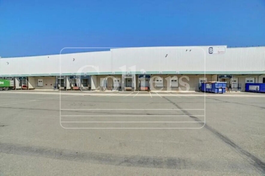 Industriel/Logistique dans Bruyères-sur-Oise à louer - Photo de l’immeuble – Image 2 sur 8