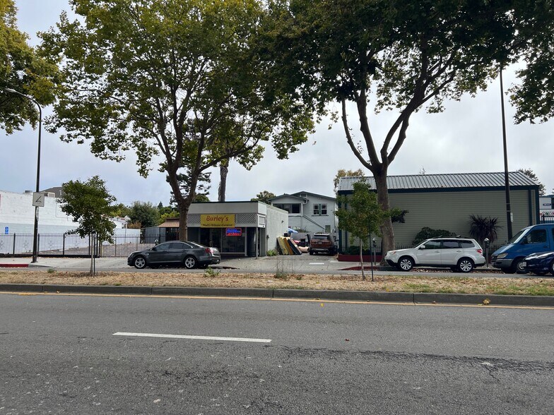 2223 San Pablo Ave, Berkeley, CA à vendre - Photo de l’immeuble – Image 3 sur 3