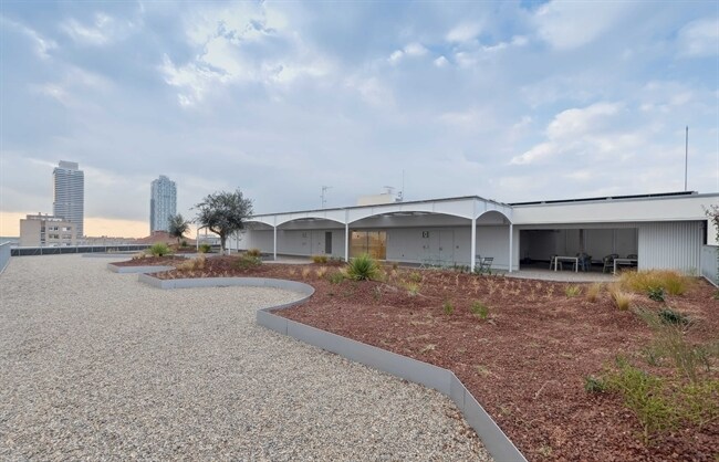 Carrer de Ramon Turró, 27-29, Barcelone, Barcelona à louer - Photo de l’immeuble – Image 3 sur 7