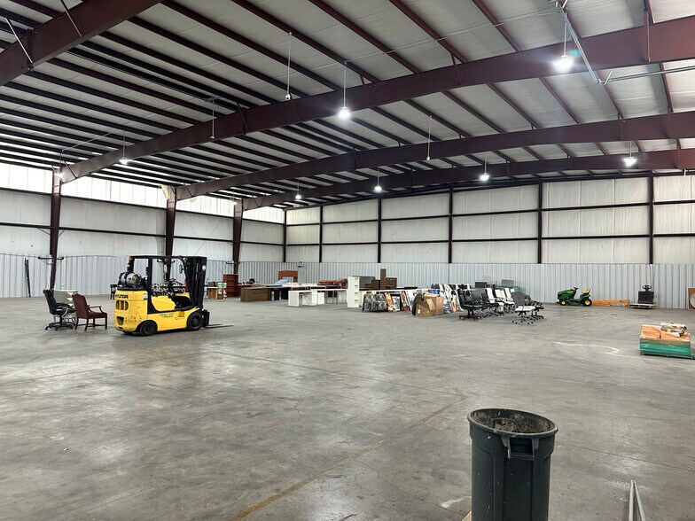 11721 Tanner Rd, Houston, TX à louer - Photo de l’immeuble – Image 3 sur 3