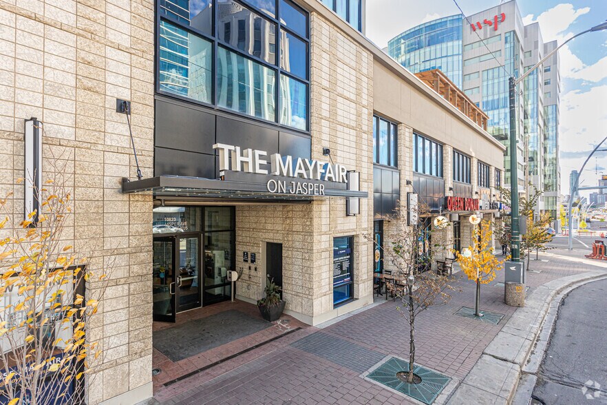 10803 Jasper Ave NW, Edmonton, AB à louer - Photo de l’immeuble – Image 2 sur 6