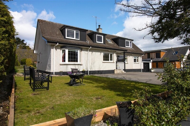 2 Craig Na Gower Av, Aviemore à vendre Photo principale– Image 1 sur 14