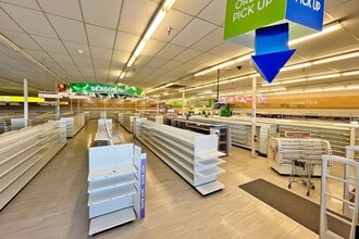 1260-1410 W 6th St, The Dalles, OR à louer Photo intérieure– Image 2 sur 8