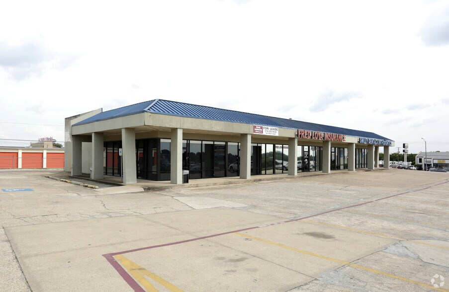 8440-8474 Camp Bowie West Blvd, Fort Worth, TX à louer - Photo principale – Image 3 sur 4