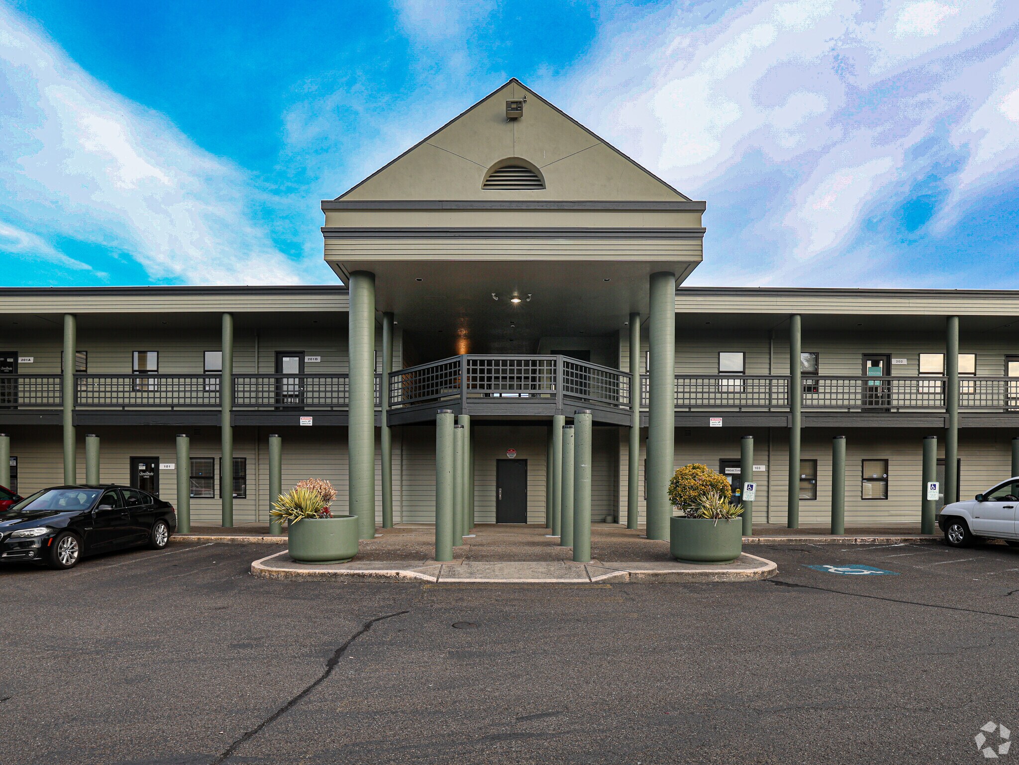 25500 SE Stark St, Gresham, OR à louer Photo principale– Image 1 sur 7