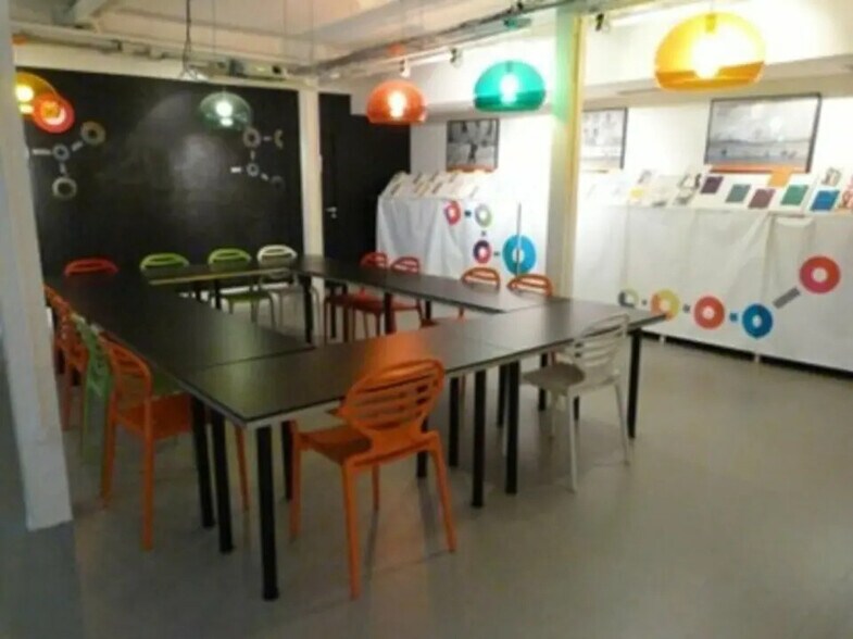 Bureau dans Paris à louer - Photo de l’immeuble – Image 2 sur 7