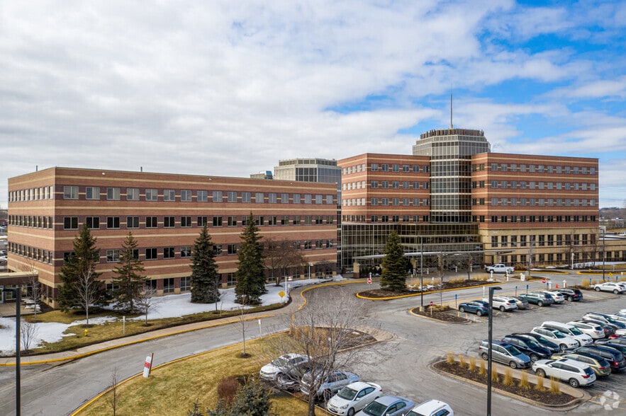 2805 Campus Dr, Plymouth, MN à louer - Photo principale – Image 1 sur 6