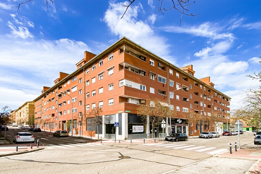 Paseo De Valdelasfuentes, 11, Alcobendas, Madrid à louer - Photo principale – Image 1 sur 2