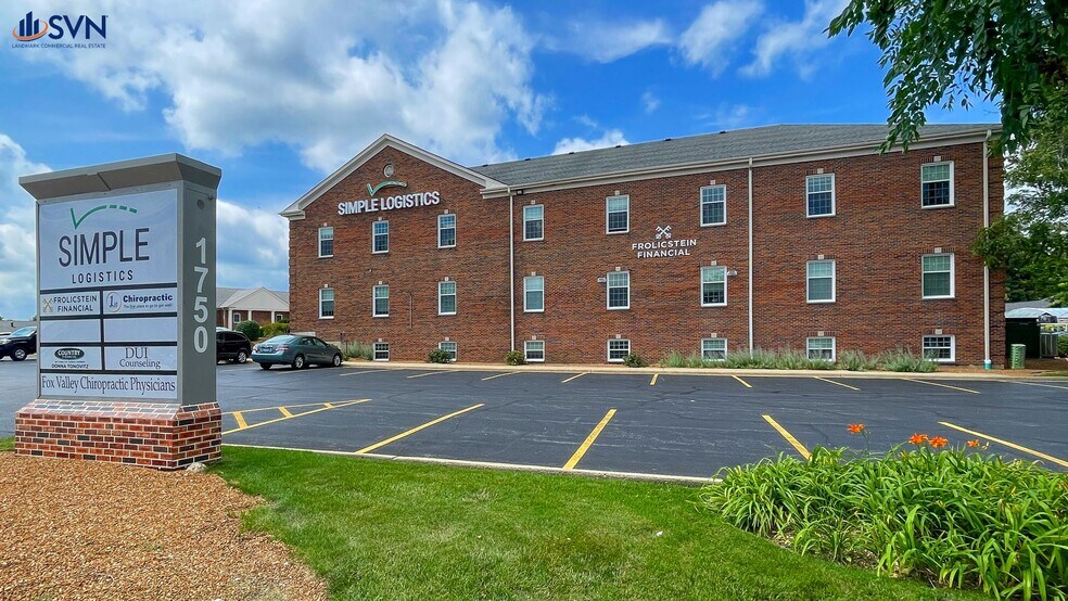 1750 E Main St, St Charles, IL à louer - Photo de l’immeuble – Image 2 sur 7