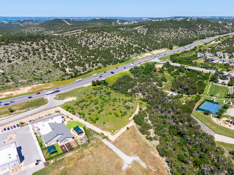 18017 W Highway 71, Spicewood, TX à vendre - Photo de l’immeuble – Image 2 sur 6