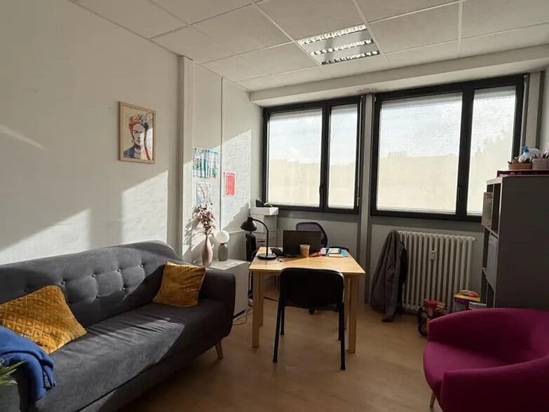22 Rue La Tour D'Auvergne, Nantes à louer - Photo de l’immeuble – Image 3 sur 11